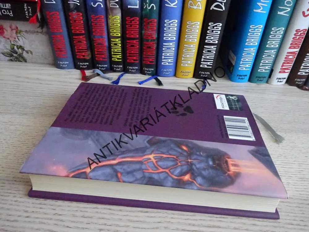OHNIVÝ DOTYK, PATRICIA BRIGGS, **an