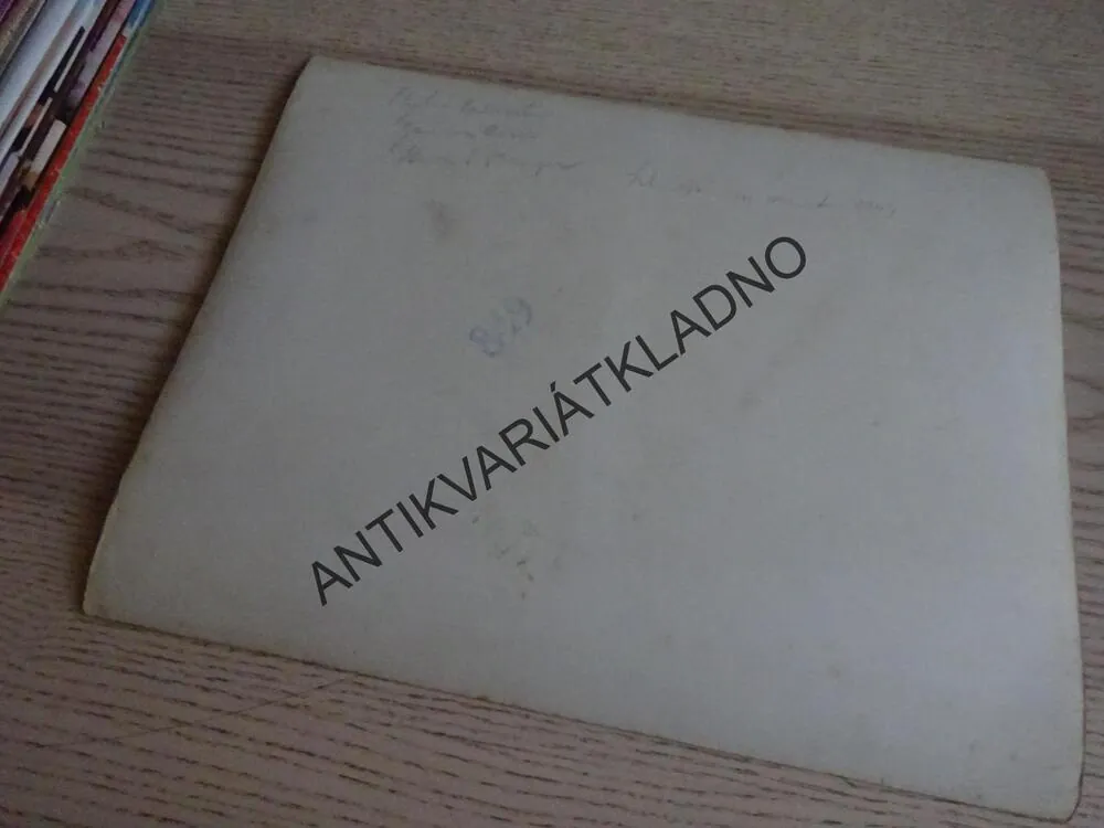 ČERNOBÍLÁ FOTOSKA FILM, 1944