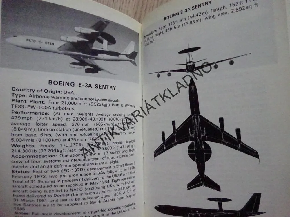 THE OBSERVER'S BOOK OF AIRCRAFT, WILLIAM GREEN, ANGLICKY, **an