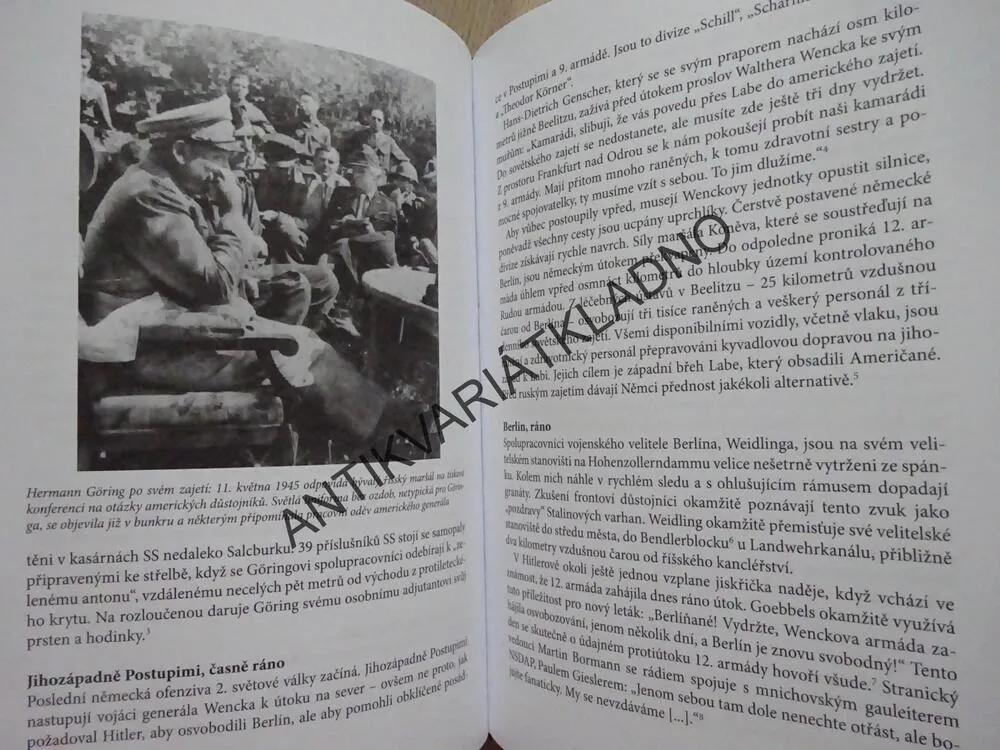 SMRT VE VŮDCOVĚ BUNKRU, HITLEROVY POSLEDNÍ DNY, MARIO FRANK, **an