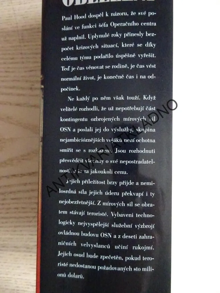 STAV OBLEŽENÍ, OPERAČNÍ CENTRUM, TOM CLANCY, STEVE PIECZENIK, **an