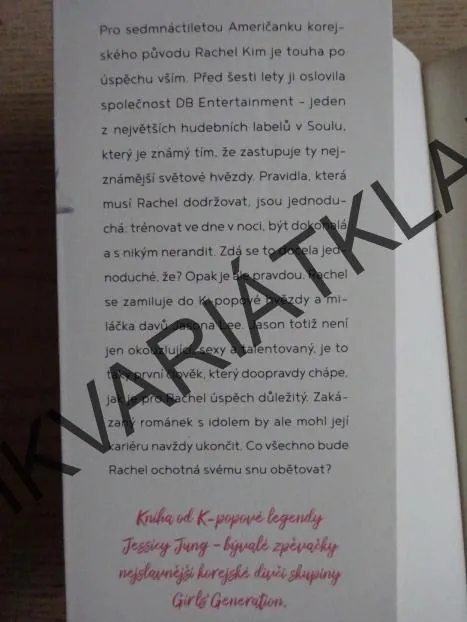 ZAZÁŘIT, JESSICA JUNG, **an