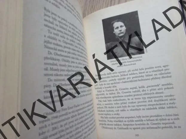 ĎÁBLOVI DOKTOŘI, VIVIEN SPITZOVÁ