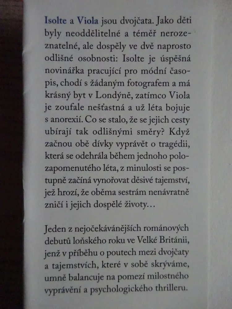 DVOJČATA, SASKIA SARGINSONOVÁ, **an