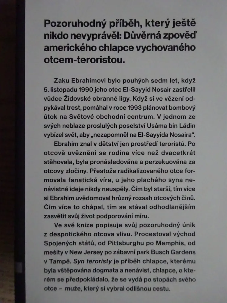 SYN TERORISTY, ZAK EBRAHIM, JEFF GILES, **an