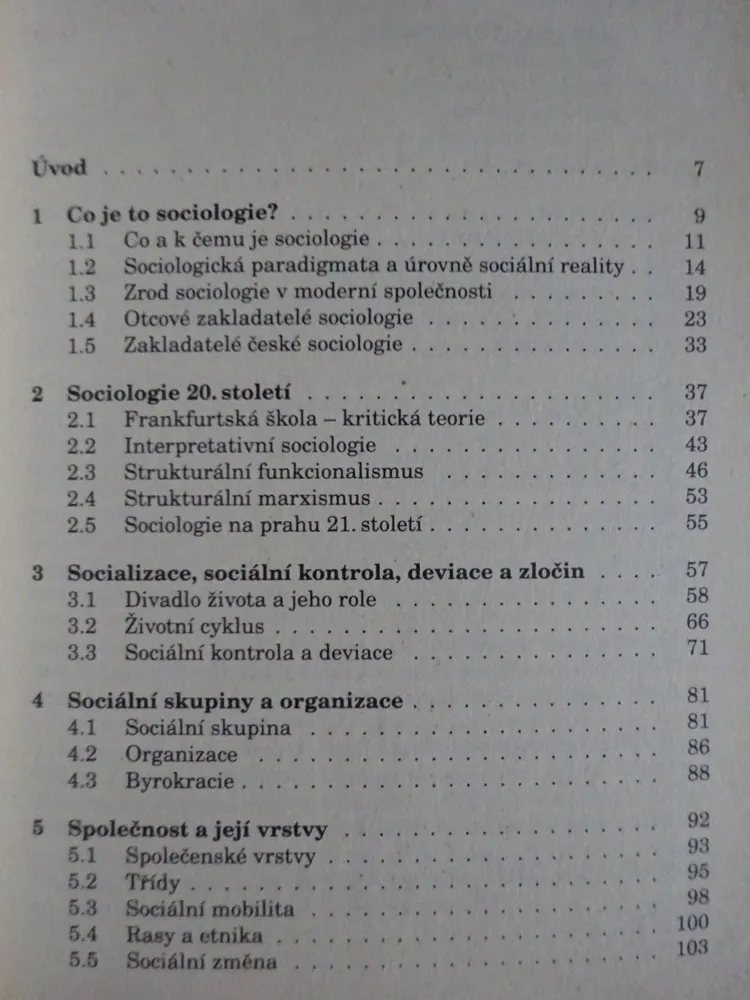 ÚVOD DO SOCIOLOGIE, JAN JANDOUREK, **an