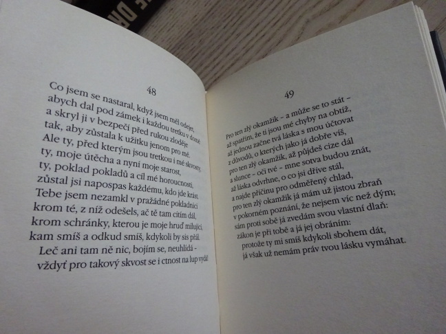 SONETY, WILLIAM SHAKESPEARE, **an