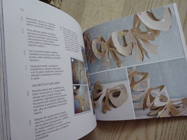 NŮŽKY, PAPÍR, LEPIDLO, **an