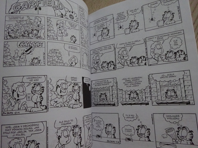 GARFIELD KRMÍ ZVĚŘ, JIM DAVIS, **an