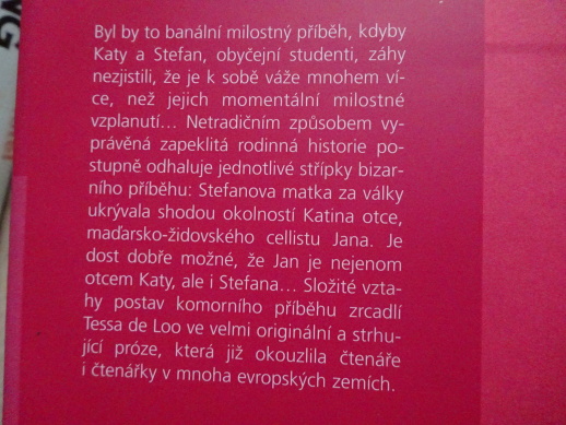 POSTEL NA NEBESÍCH, TESSA DE LOO, **an