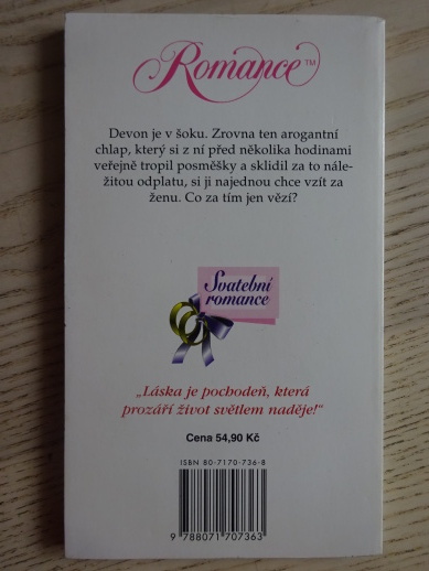 SPRÁVNÁ ŽENA, SANDRA MARTONOVÁ, **an