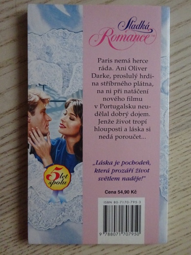 NEVYZPYTATELNÁ LÁSKA, EMMA RICHMONDOVÁ, **an