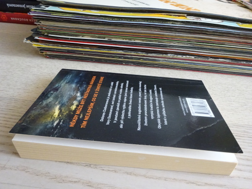 DOLORES CLAIBORNEOVÁ, STEPHEN KING, **an