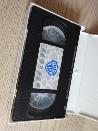 PŘEPADENÍ 2: TEMNÉ ÚZEMÍ, VHS