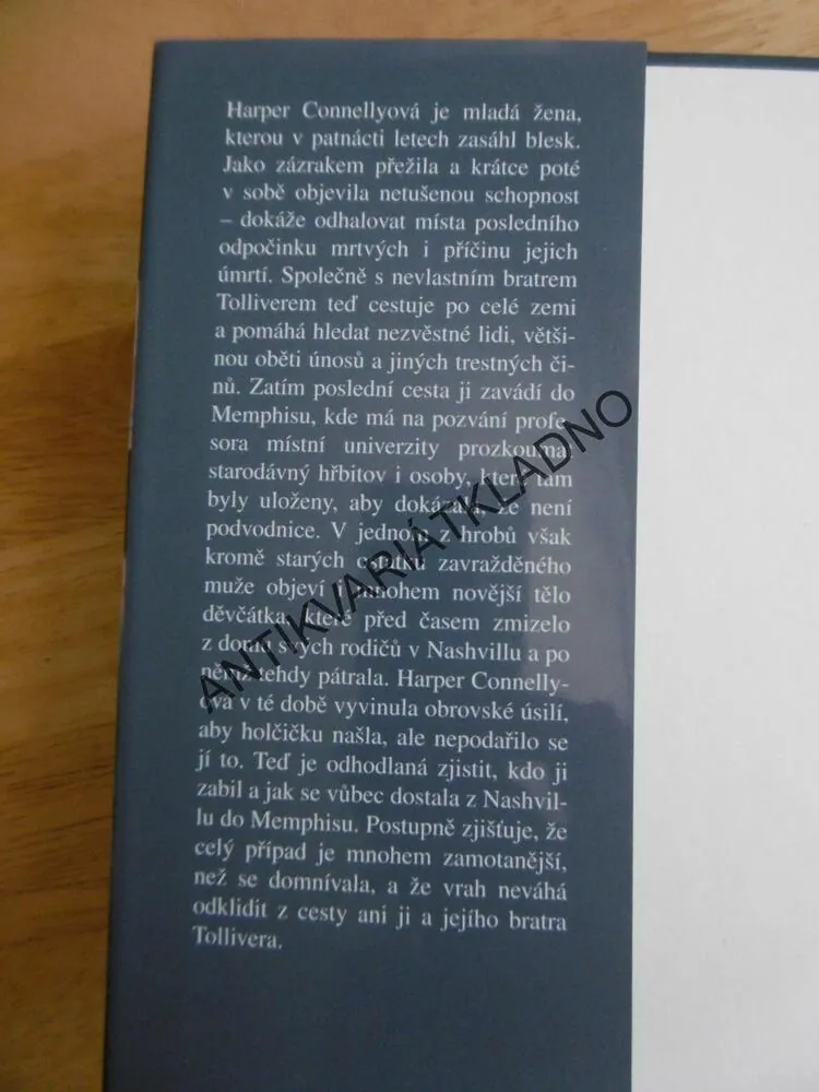 PASTI ZE ZÁHROBÍ, CHARLAINE HARRIS,, **an