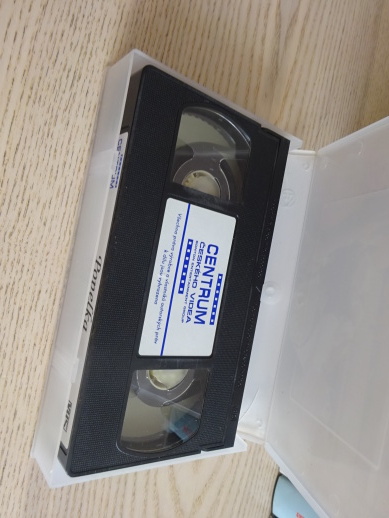 POPELKA, VHS VIDEOKAZETA