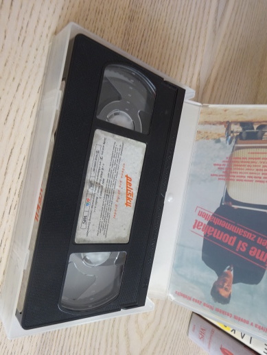 PELÍŠKY, VHS VIDEOKAZETA