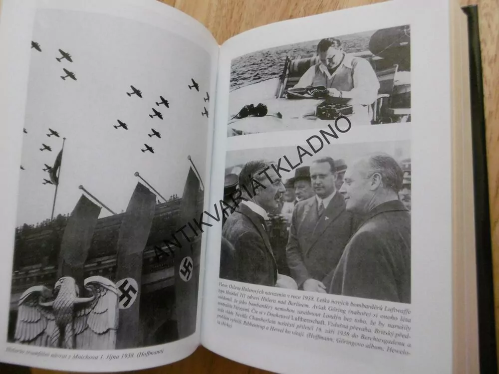 HITLEROVA VÁLKA A VÁLEČNÁ STEZKA LET 1933-45, DAVID IRVING