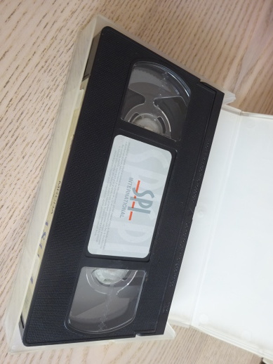 MRCHA, VHS VIDEOKAZETA