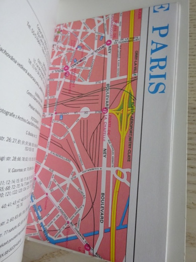 PAŘÍŽ A GRAND LOUVRE, CELKOVÝ PRŮVODCE, **an