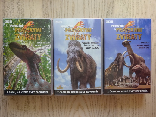 PUTOVÁNÍ S PRAVĚKÝMI ZVÍŘATY, 3X VHS VIDEOKAZETA