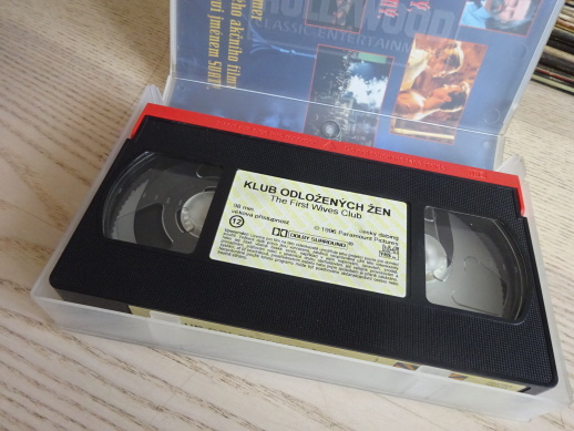KLUB ODLOŽENÝCH ŽEN, VHS