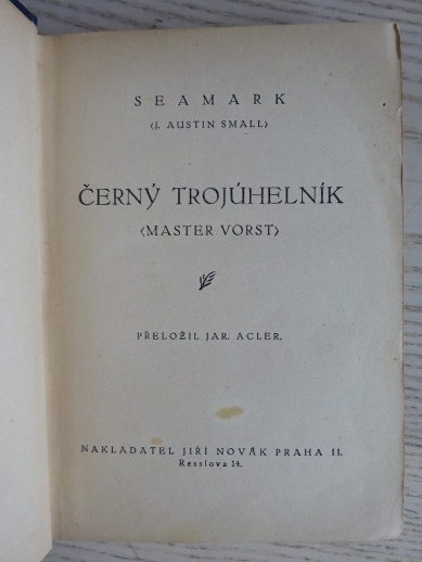 ČERNÝ TROJÚHELNÍK, SEAMARK, AUSTIN SMALL, **an