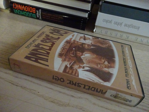ANDĚLSKÉ OČI, VHS VIDEOKAZETA