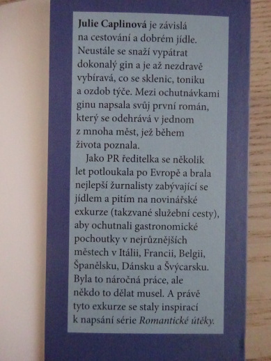 HRAD VE SKOTSKU, JULIE CAPLINOVÁ, **an
