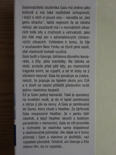 NEOHROŽENÁ, ZRŮDA, 4, FRANCINE PASCALOVÁ, **an