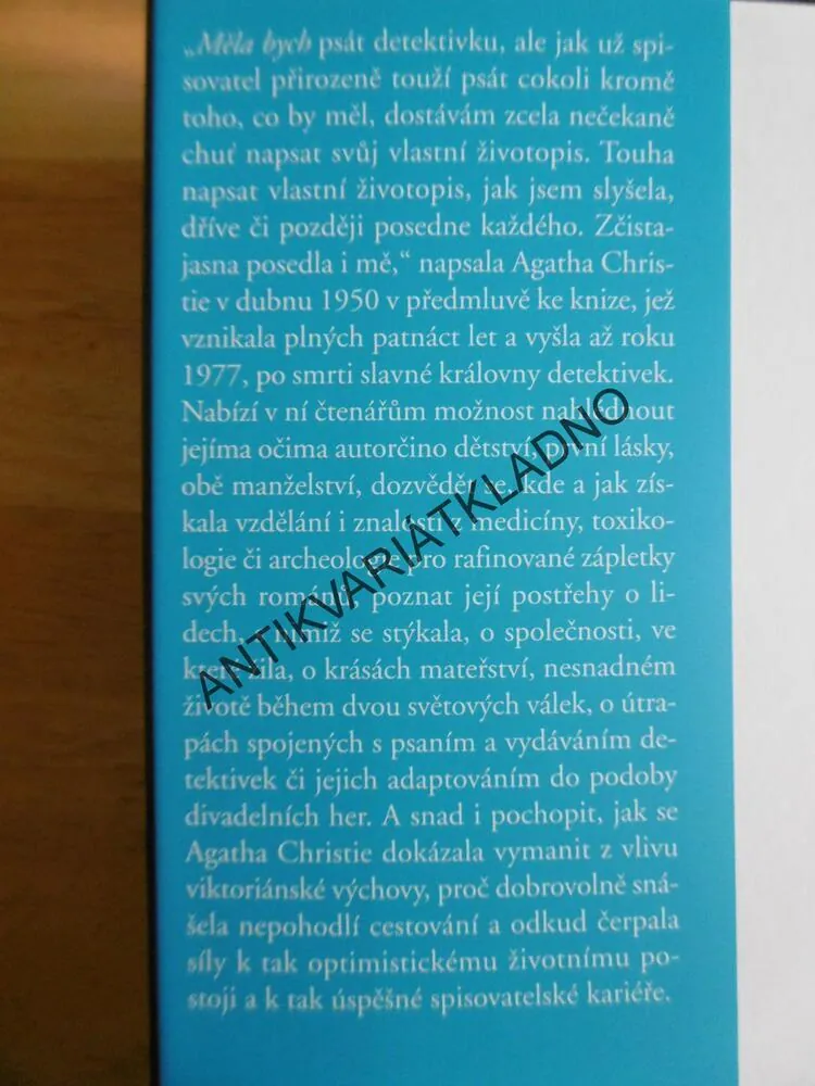 VLASTNÍ ŽIVOTOPIS, AGATHA CHRISTIE, **an