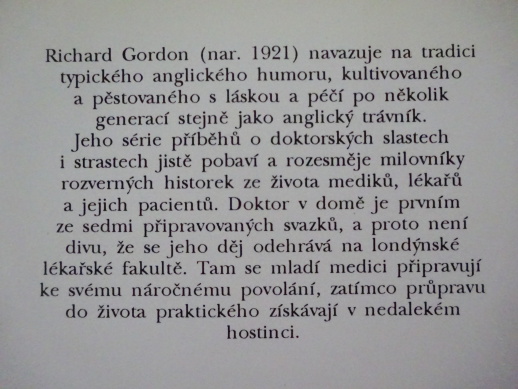 DOKTOR V DOMĚ, RICHARD GORDON, **an