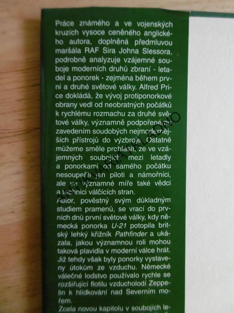 LETADLA PROTI PONORKÁM, ALFRED PRICE,