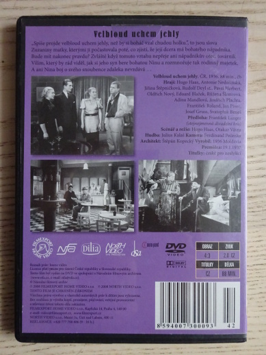 VELBLOUD UCHEM JEHLY, DVD FILM