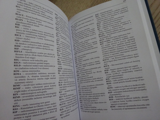 SLOVNÍK LÉKAŘSKÝCH ZKRATEK, HUGO, VOKURKA, FIDLEROVÁ, **an