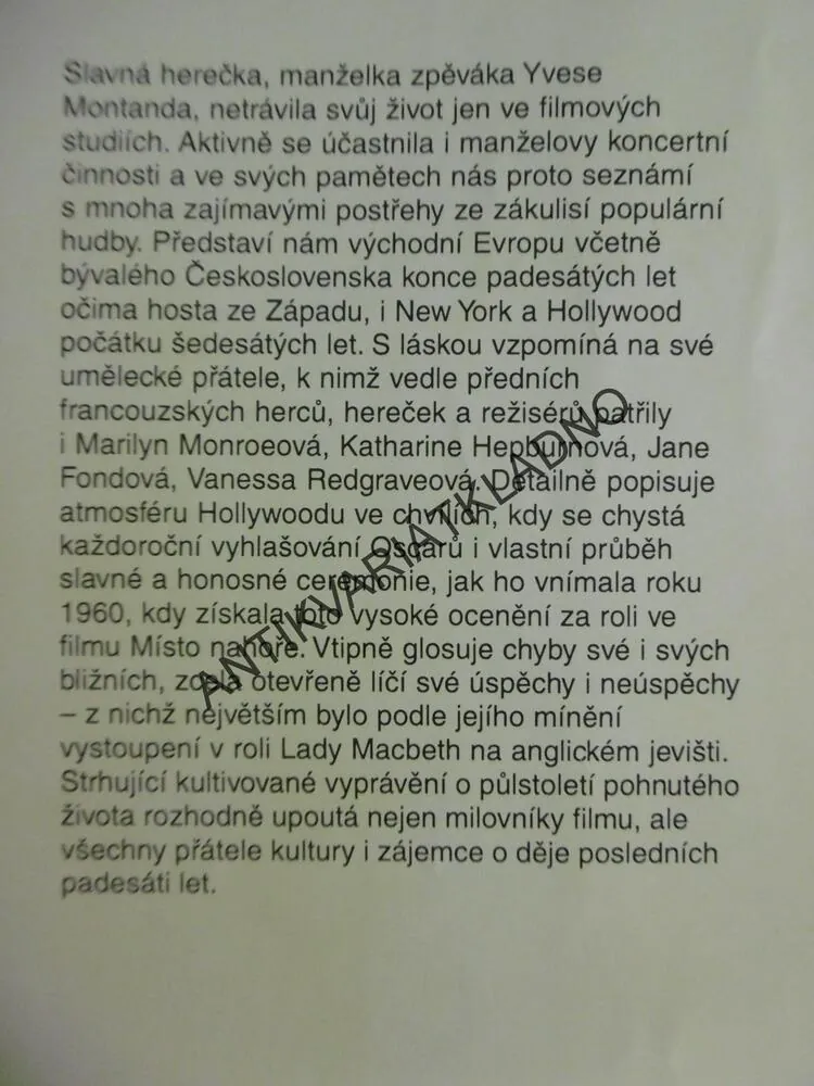 SIMONE SIGNORETOVÁ, NOSTALGIE UŽ NENÍ ČÍM BÝVALA