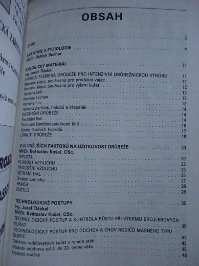 DRŮBEŽ NA FARMÁCH A V DROBNÉM CHOVU, **an