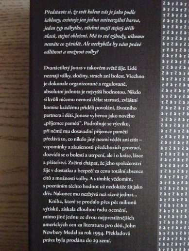 DÁRCE, LOIS LOWRYOVÁ, **an