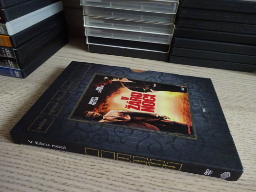 V ŽÁRU NOCI, DVD FILM