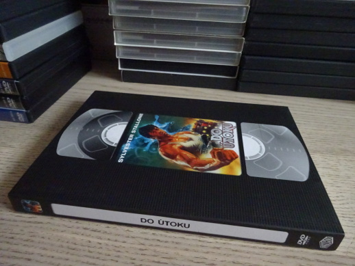 DO ÚTOKU, DVD FILM