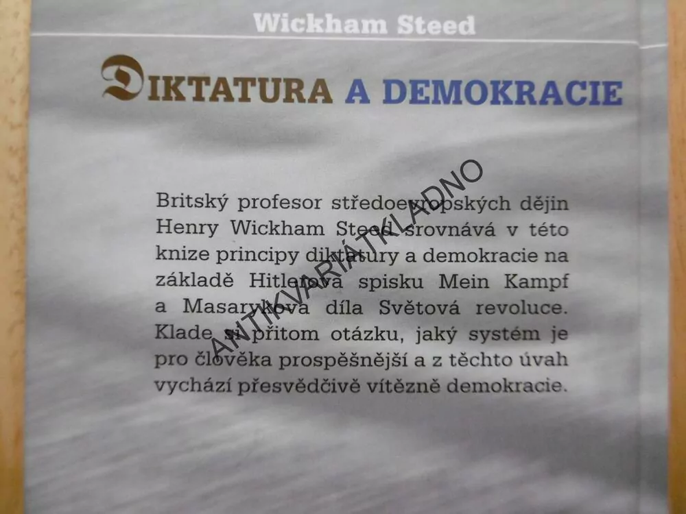 DIKTATURA A DEMOKRACIE, MEIN KAMPF VS SVĚTOVÁ REVOLUCE,