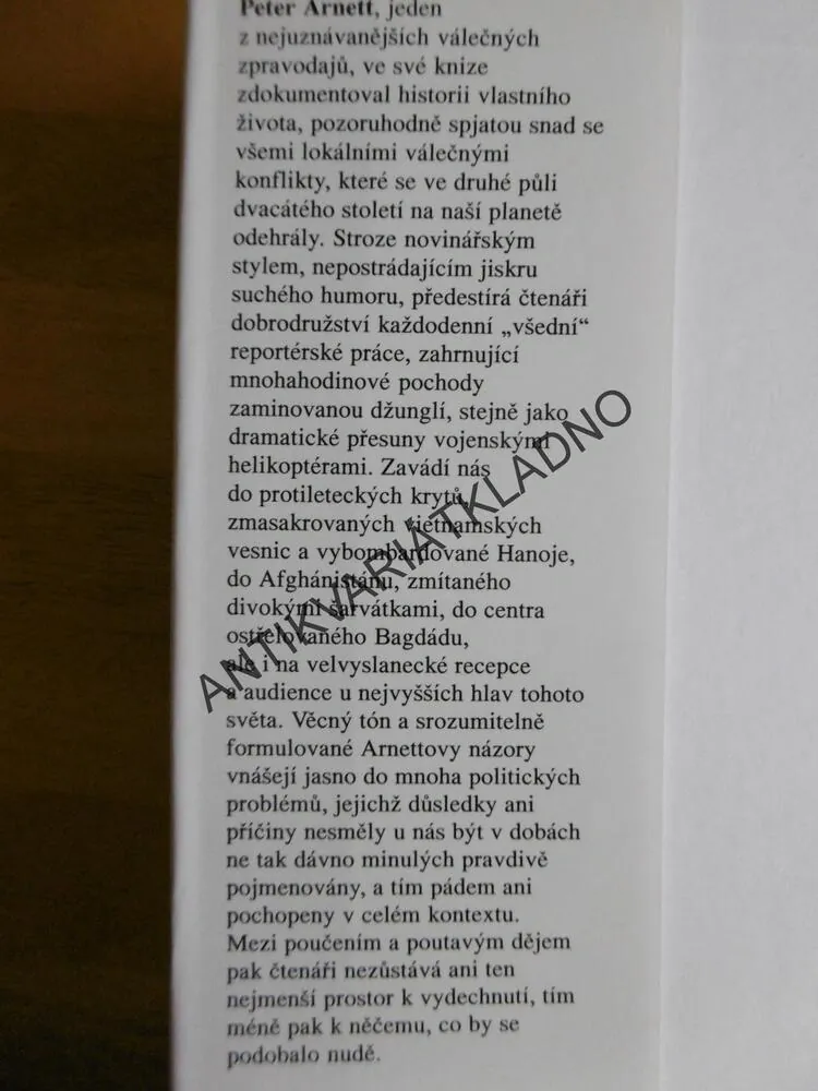 S NASAZENÍM ŽIVOTA, OD VIETNAMU PO BAGDÁD, PETER ARNETT