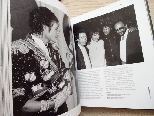 MICHAEL JACKSON, ČLOVĚK, HUDBA, TANEC, KOUZLO, CHRIS ROBERTS, **an