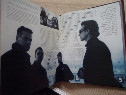 U2 O U2, BONO, THE EDGE, ADAM CLAYTON, LARRY MULLEN JR., **an