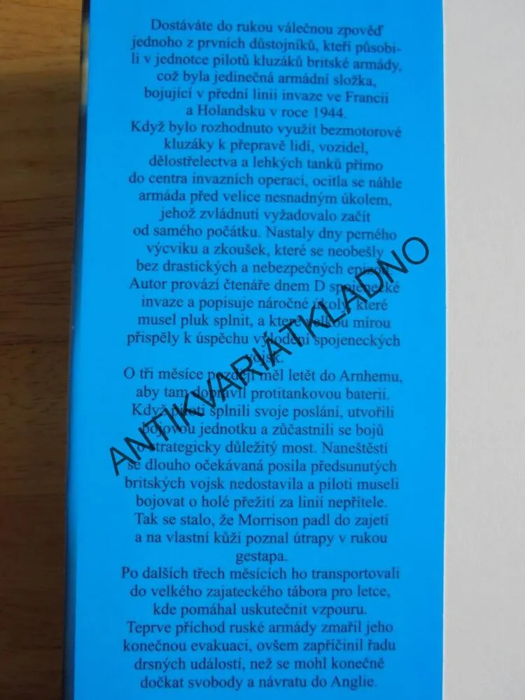 TICHÝ ÚTOČNÍK, ALEXANDER MORRISON, LETECTVÍ, **an