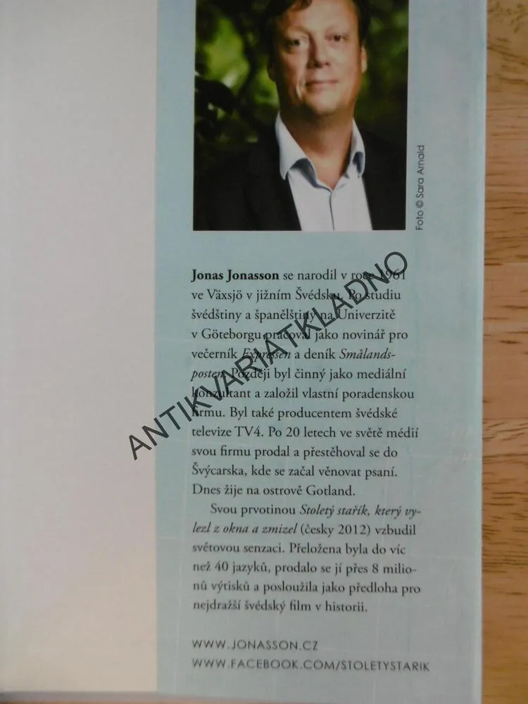ANALFABETKA, KTERÁ UMĚLA POČÍTAT, JONAS JONASSON, **an