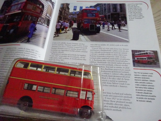 KULTOVNÍ AUTOBUSY MINULÉ ÉRY 5, LEYLAND RTW 75, DOUBLE DECKER