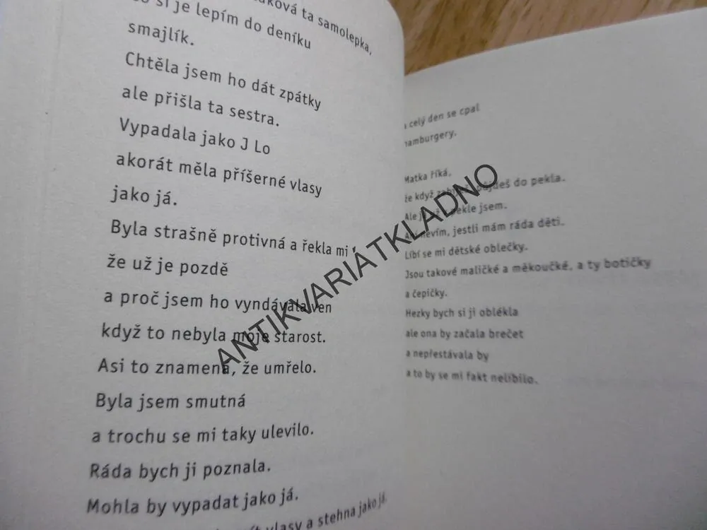 JSEM CITLIVÁ BYTOST ANEB SRDCE NEZNÁ MAPU, EVE ENSLEROVÁ,  **an