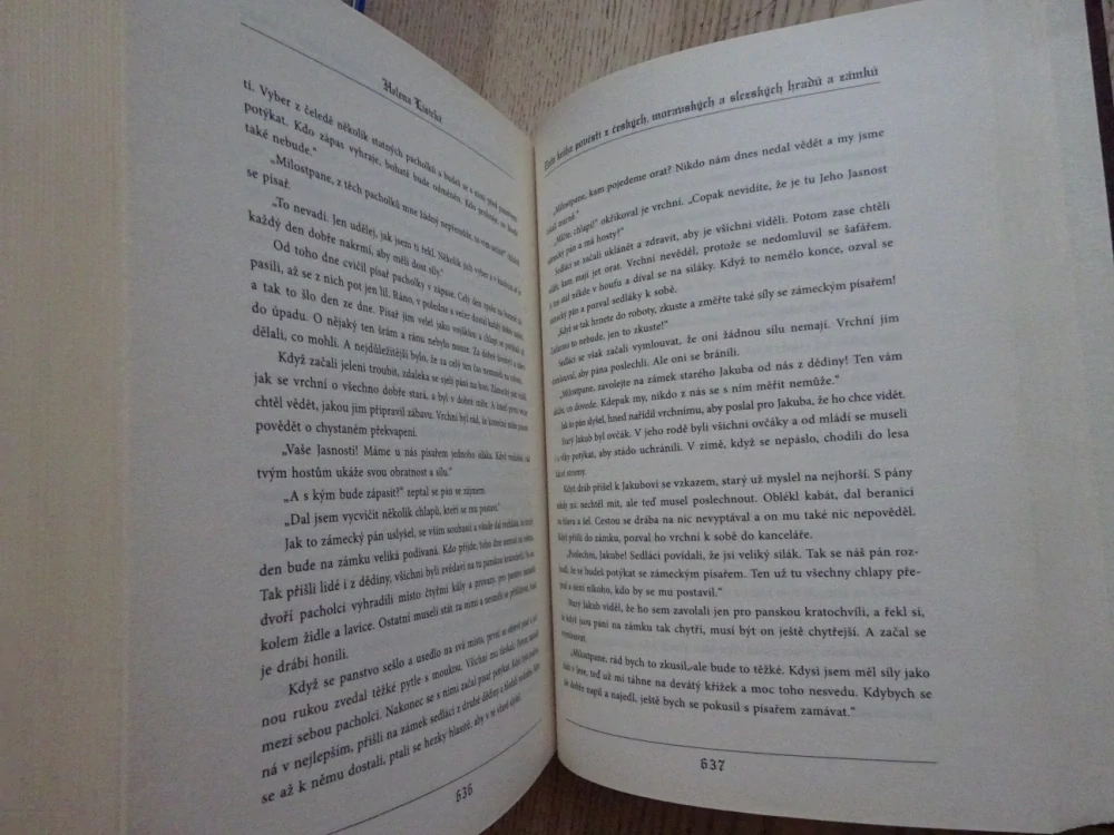ZLATÁ KNIHA POVĚSTÍ Z ČESKÝCH, MORAVSKÝCH A SLEZSKÝCH HRADŮ A ZÁMKŮ, HELENA LISICKÁ, **an