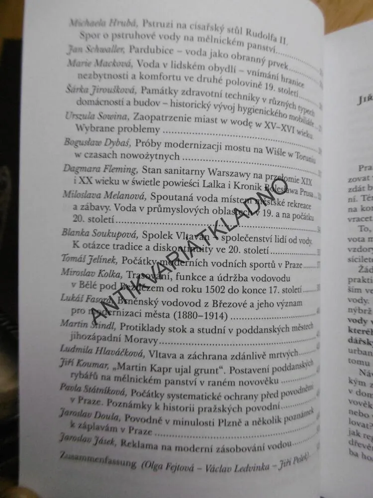 DOCUMENTA PRAGENSIA XXIV,MĚSTO A VODA, P-A